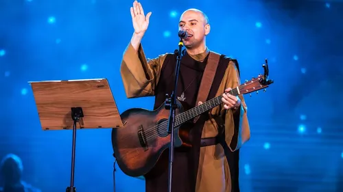 
				
					Frei Gilson em João Pessoa: Jornal da Paraíba e RedeOn transmitem show
				
				